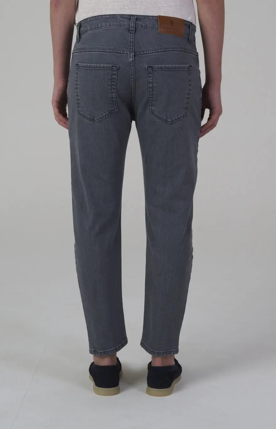 Pantalone cinque tasche in denim stretch