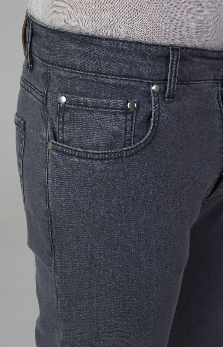 Pantalone cinque tasche in denim stretch