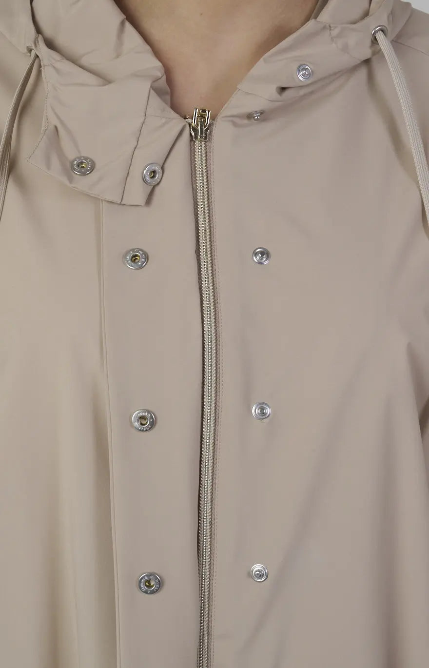 Giubbino zip in tessuto tecnico ultra-light