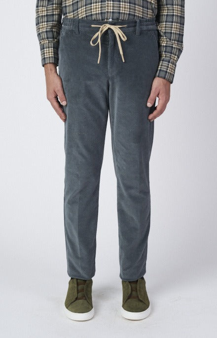 Pantalone "Leisure Fit" in velluto stretch