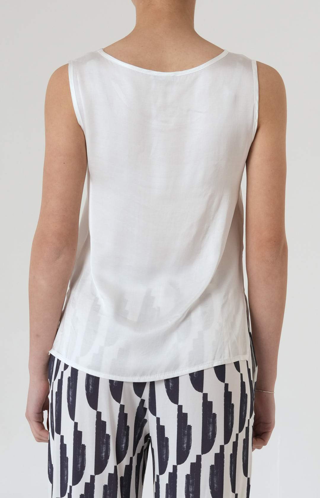 canotta_spallaLarga_Bianca_Art_48252_03