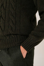 Dolcevita in lana a trecce