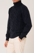 Dolcevita in lana a trecce