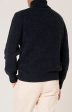 Dolcevita in lana a trecce