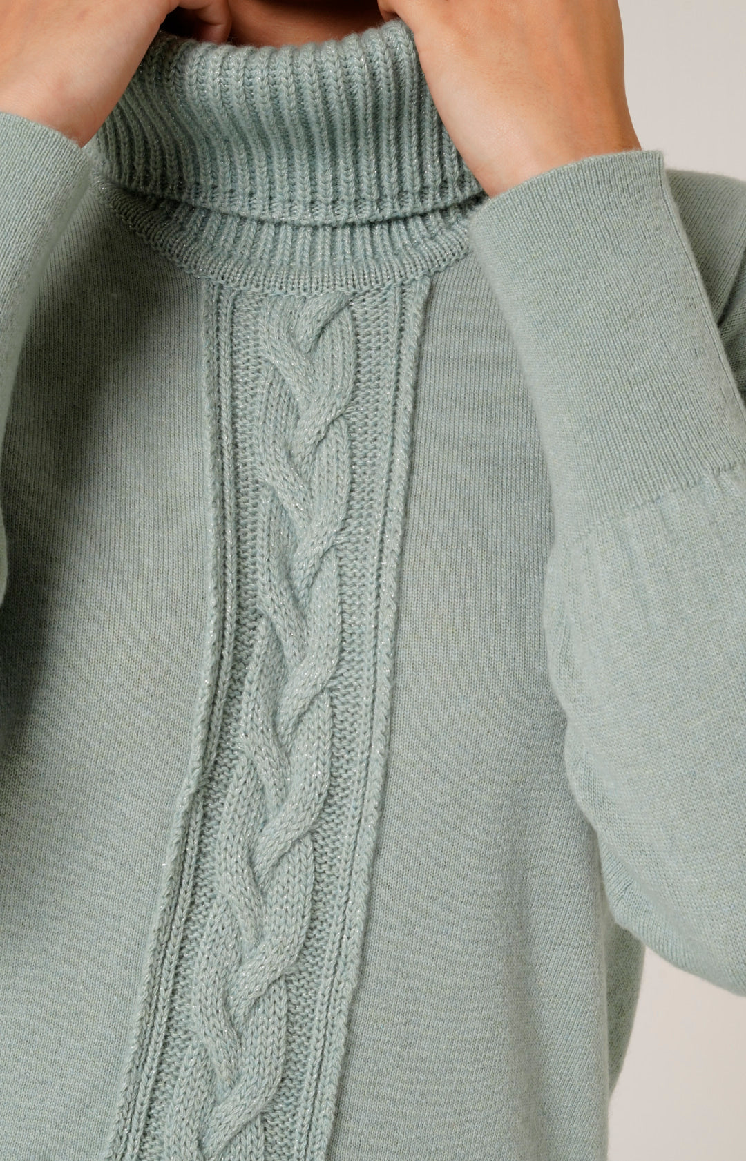 Dolcevita treccia in lana e cashmere