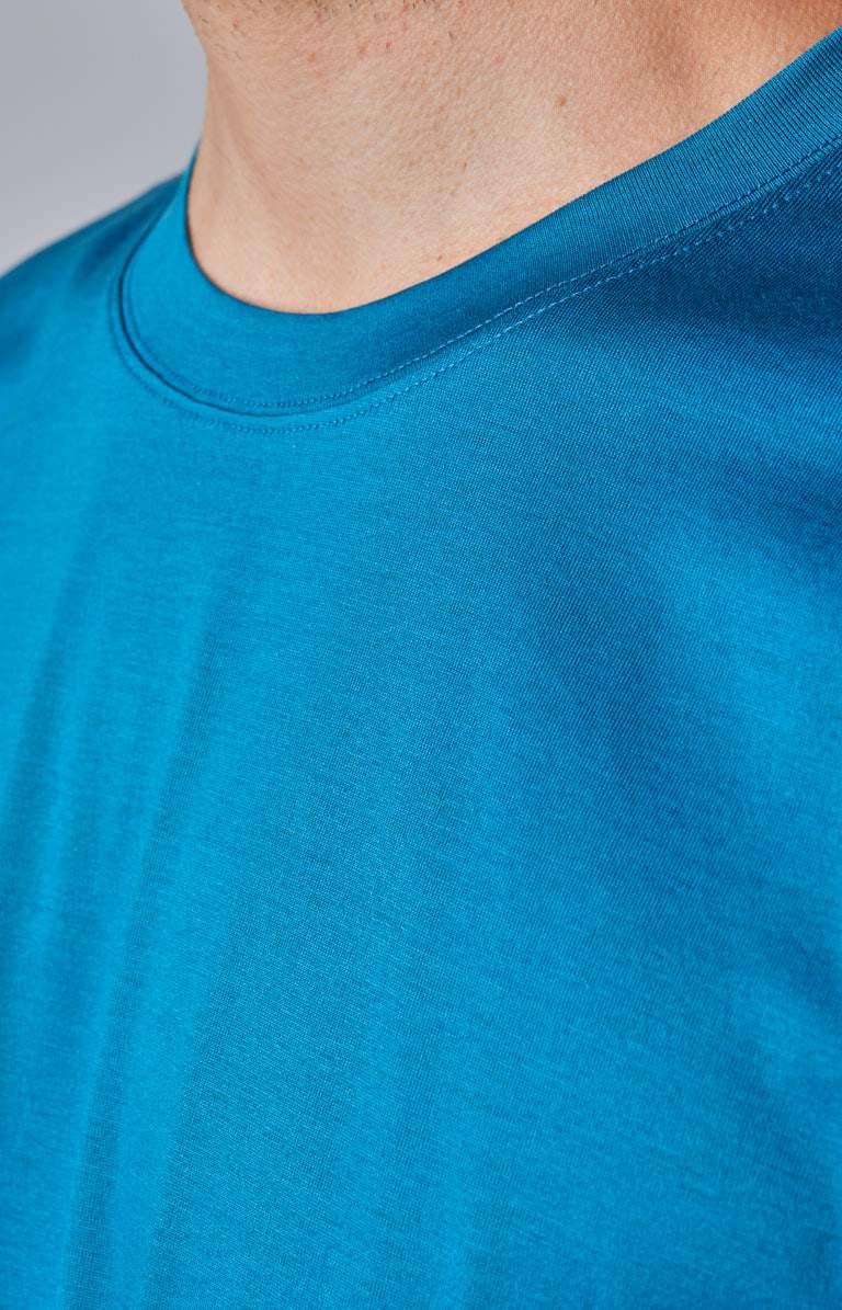 Short-sleeved T-shirt in ultra-light Scottish yarn