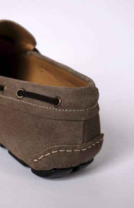 Mocassino barca in pelle scamosciata