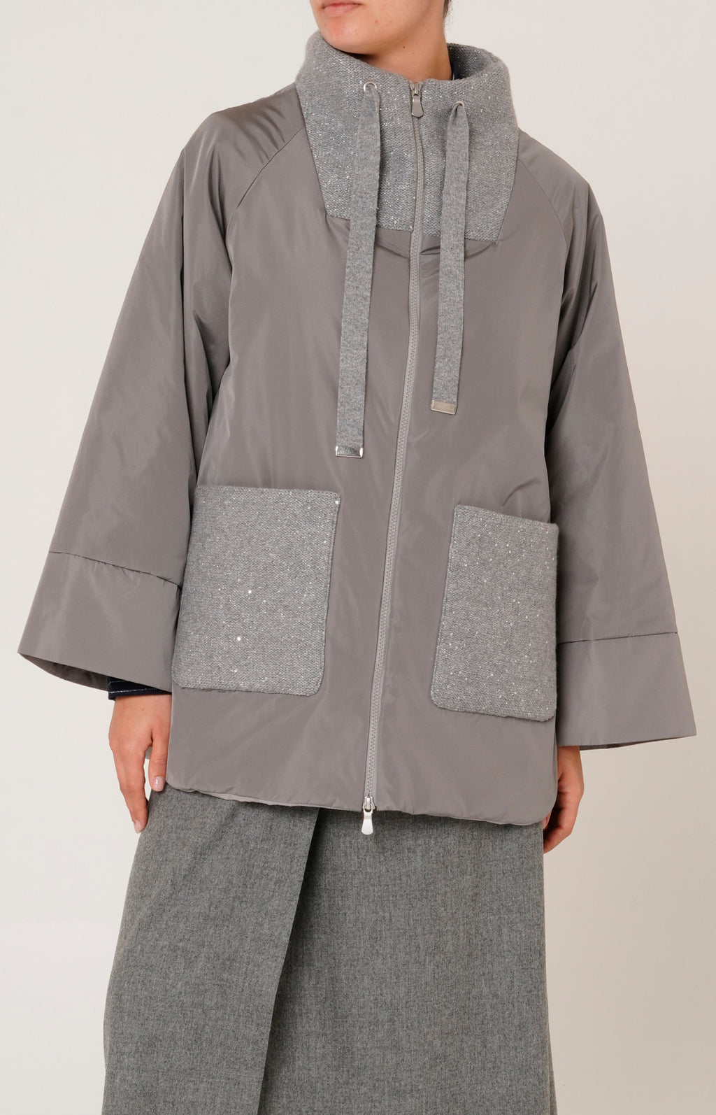 Piumino over in tessuto tecnico, lana e cashmere