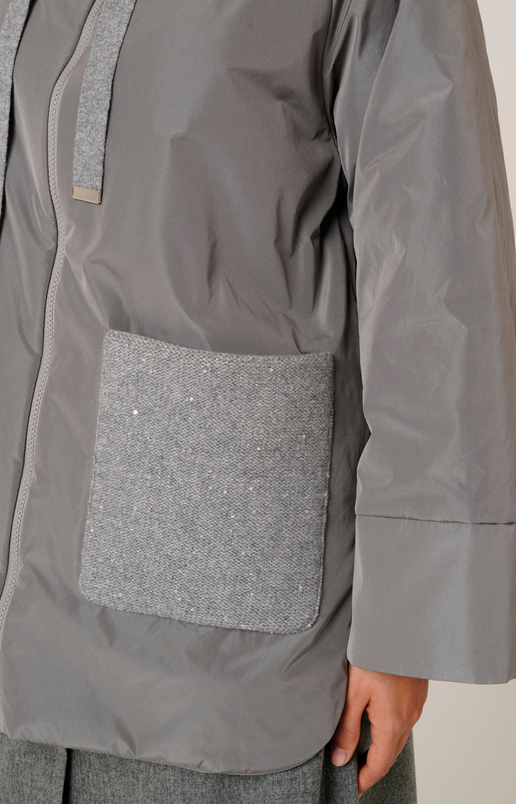 Piumino over in tessuto tecnico, lana e cashmere