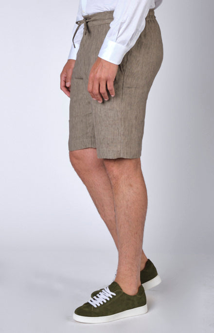 “Leisure fit” linen Bermuda shorts