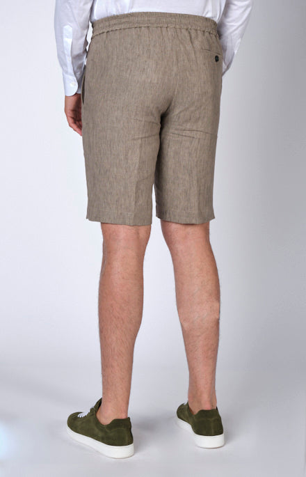 “Leisure fit” linen Bermuda shorts