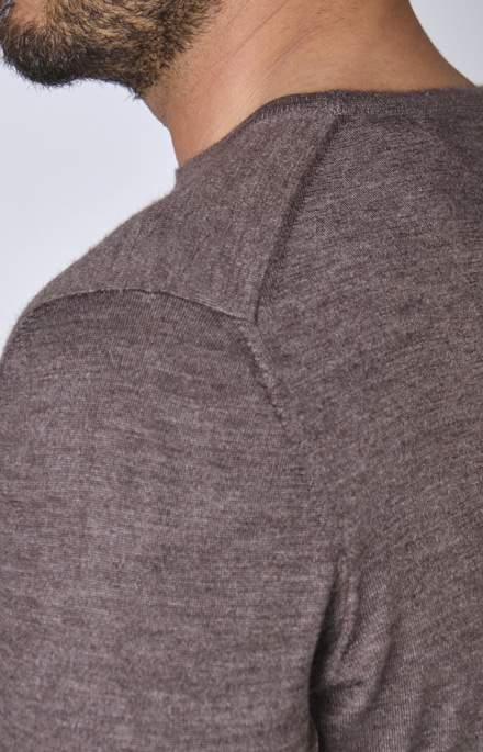 Ultra-light cashmere and silk crewneck