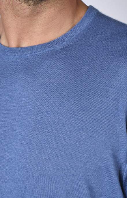 Ultra-light cashmere and silk crewneck