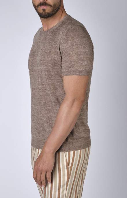 Short-sleeved T-shirt in ultra-light linen jersey