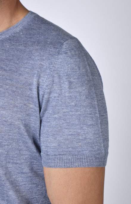Short-sleeved T-shirt in ultra-light linen jersey