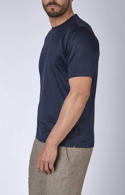 Short-sleeved T-shirt in ultra-light Scottish yarn