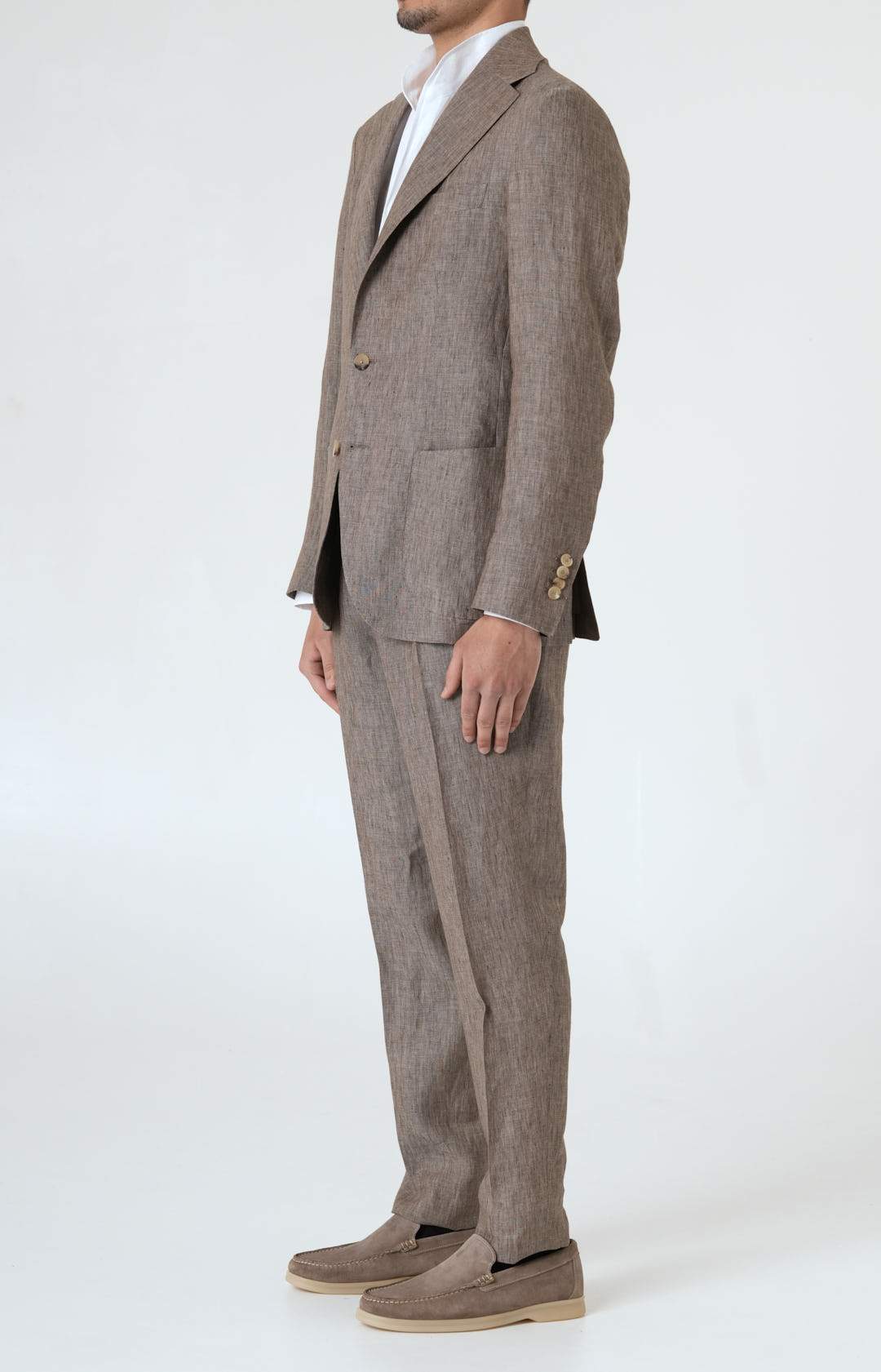 Linen suit with "leisure fit" trousers
