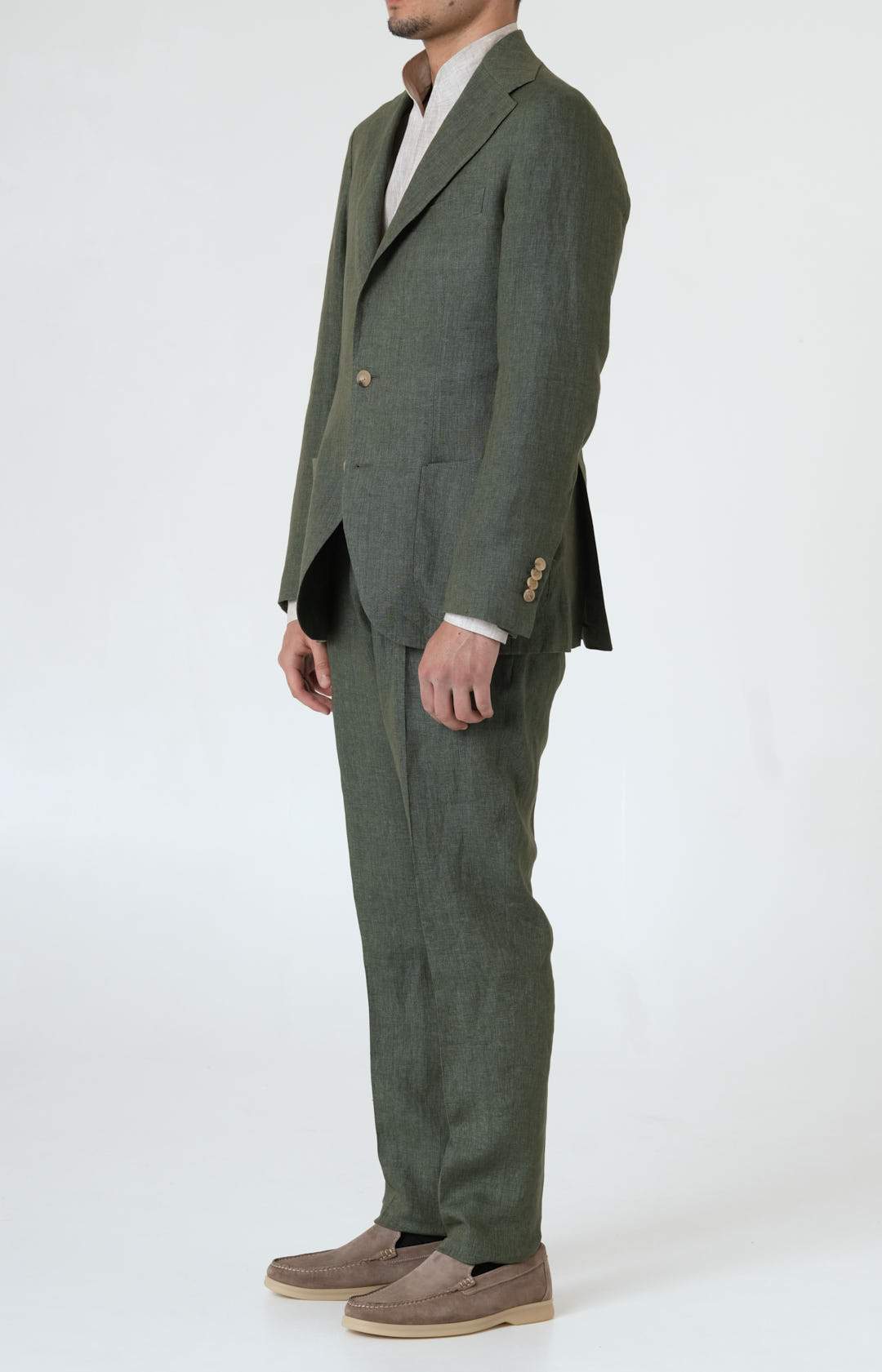 Linen suit with "leisure fit" trousers