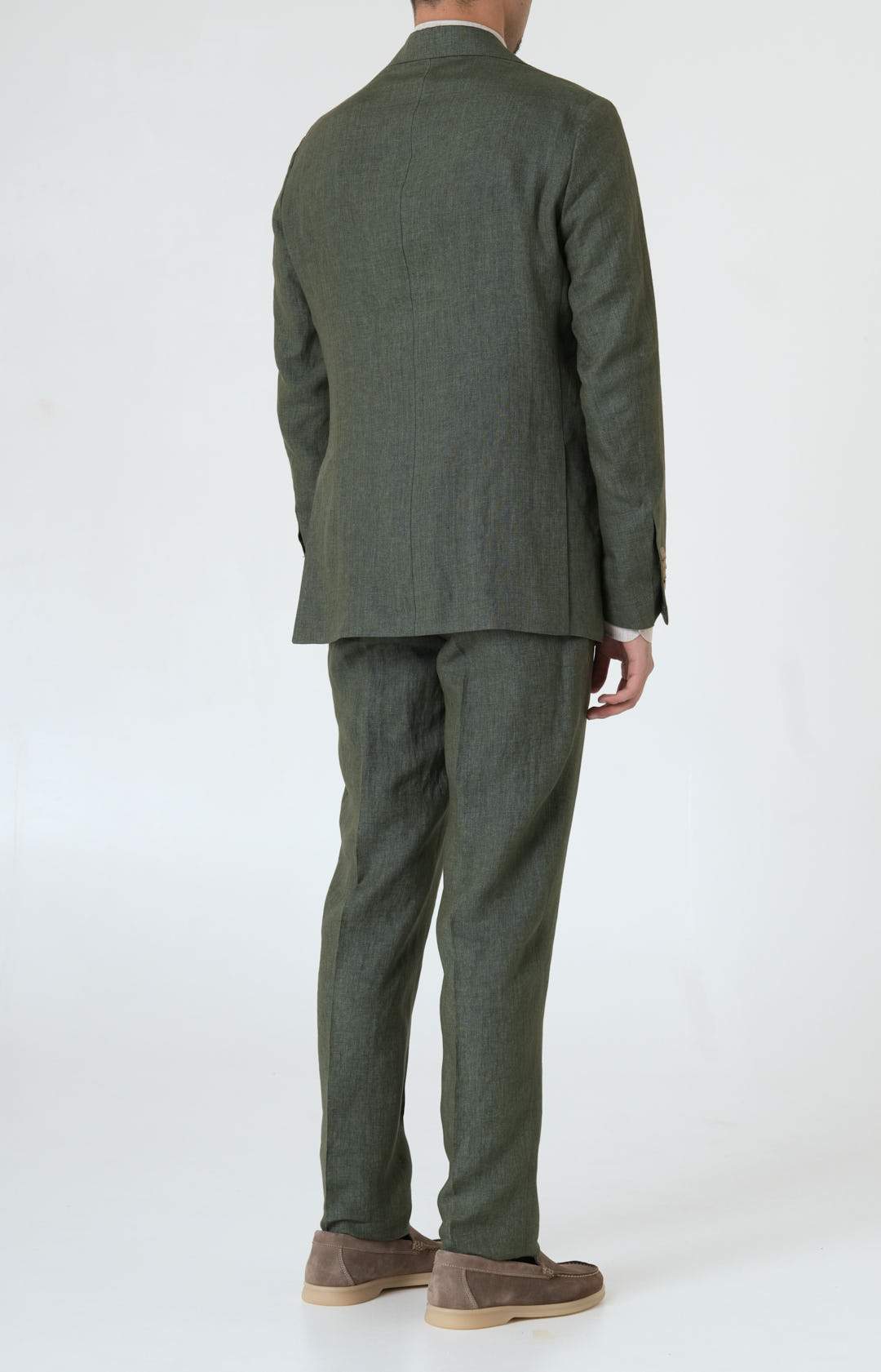 Linen suit with "leisure fit" trousers