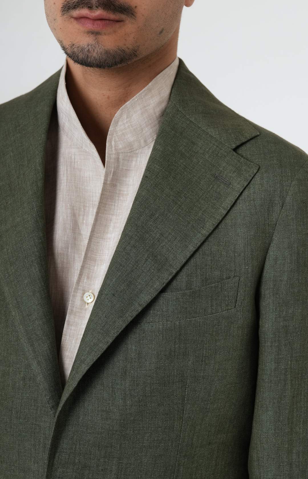 Linen suit with "leisure fit" trousers