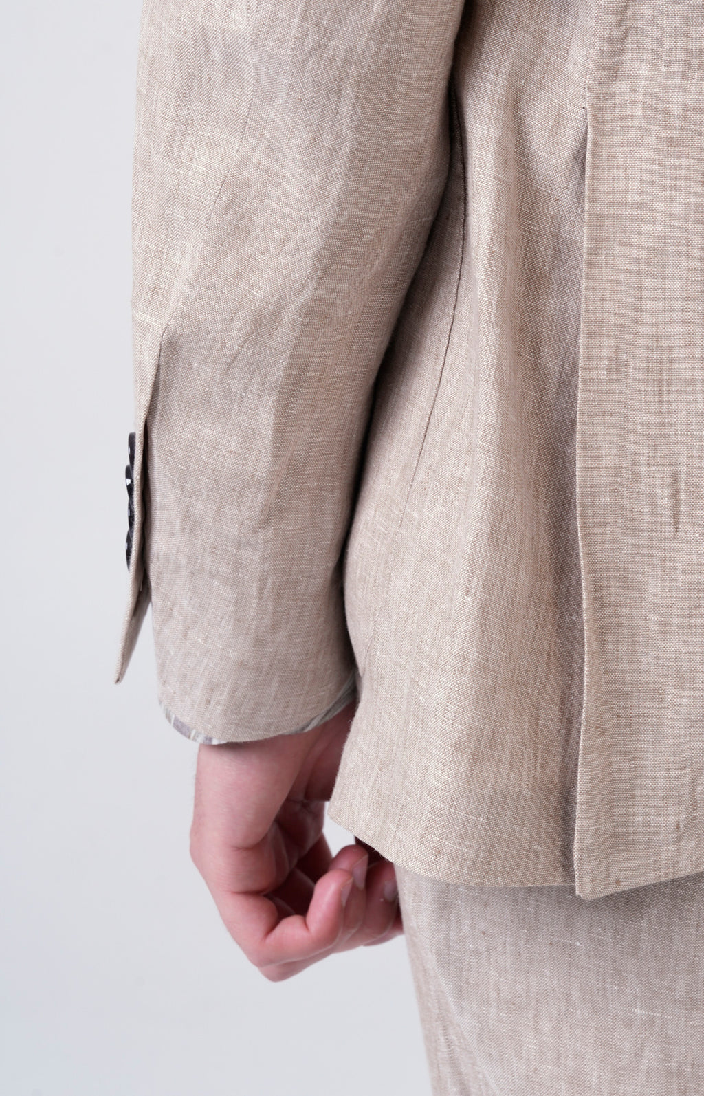 Linen suit with "leisure fit" trousers