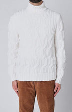 Dolcevita in lana e cashmere a trecce