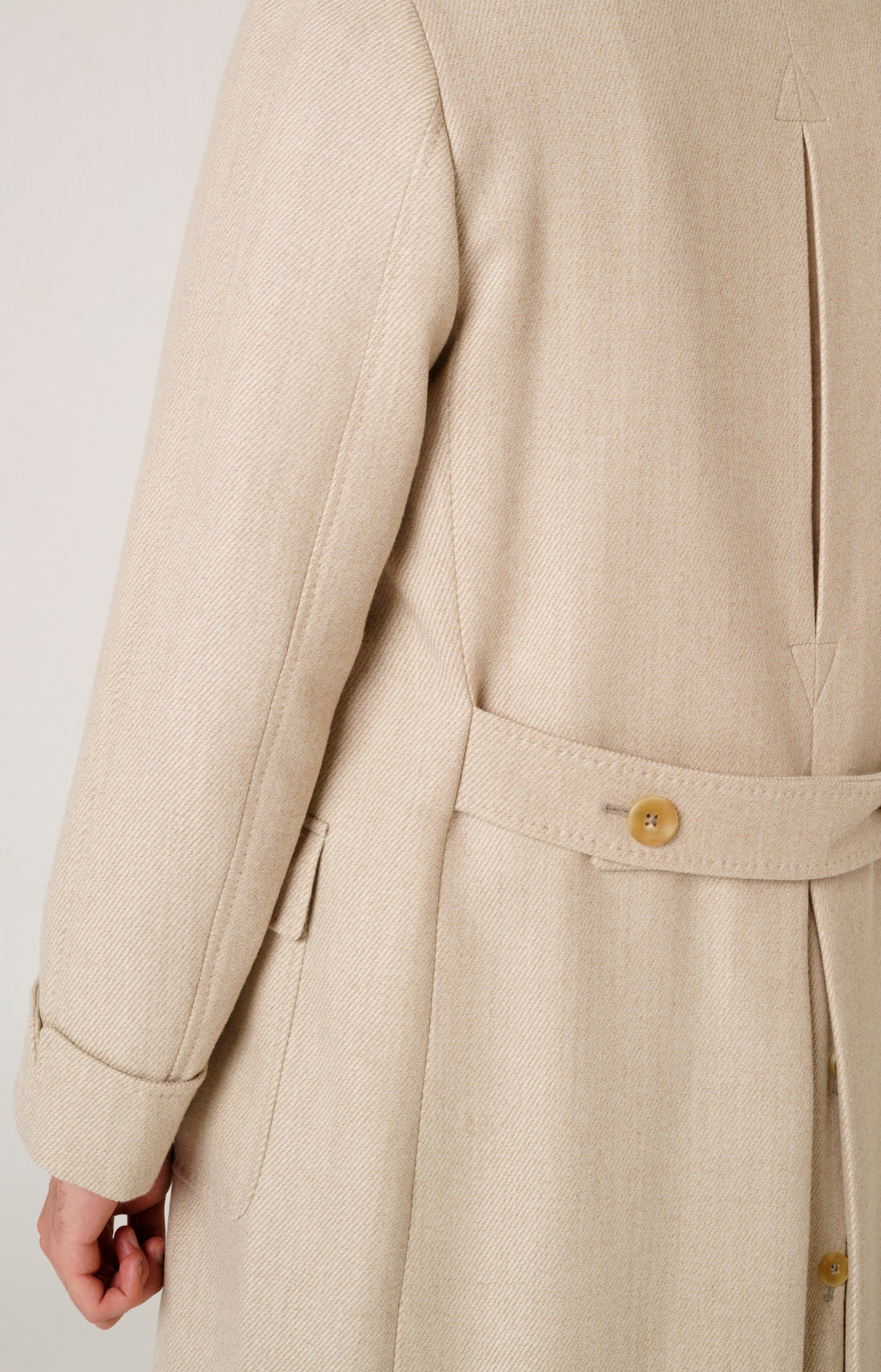 Cappotto doppiopetto con martingala