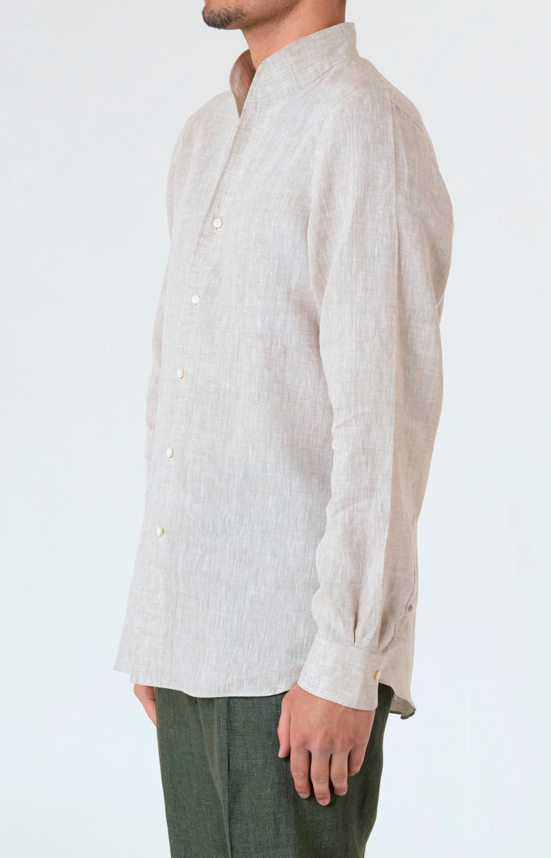 Pure linen shirt with tulip collar