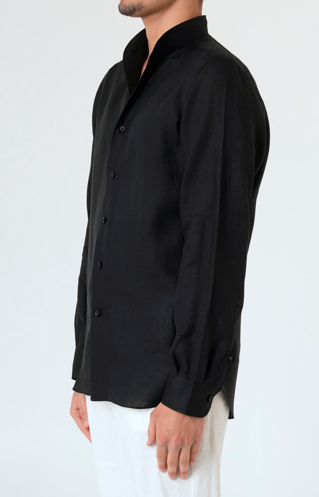 Pure linen shirt with tulip collar