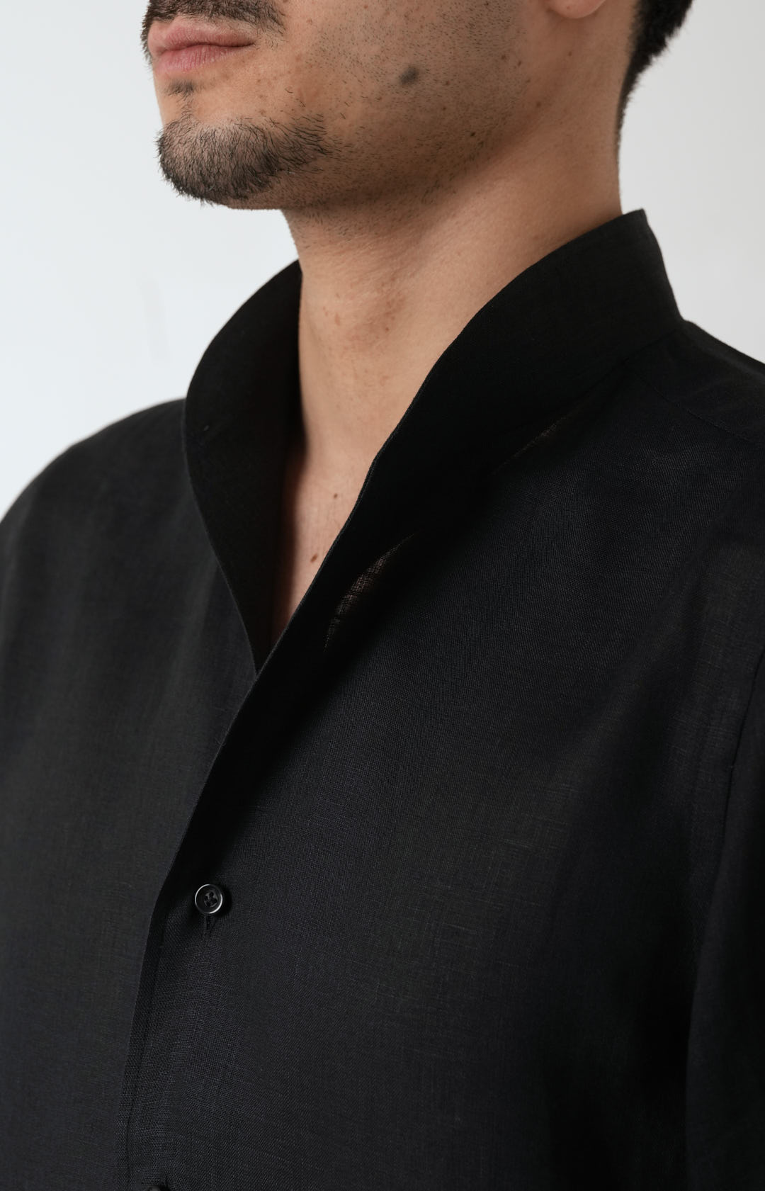 Pure linen shirt with tulip collar
