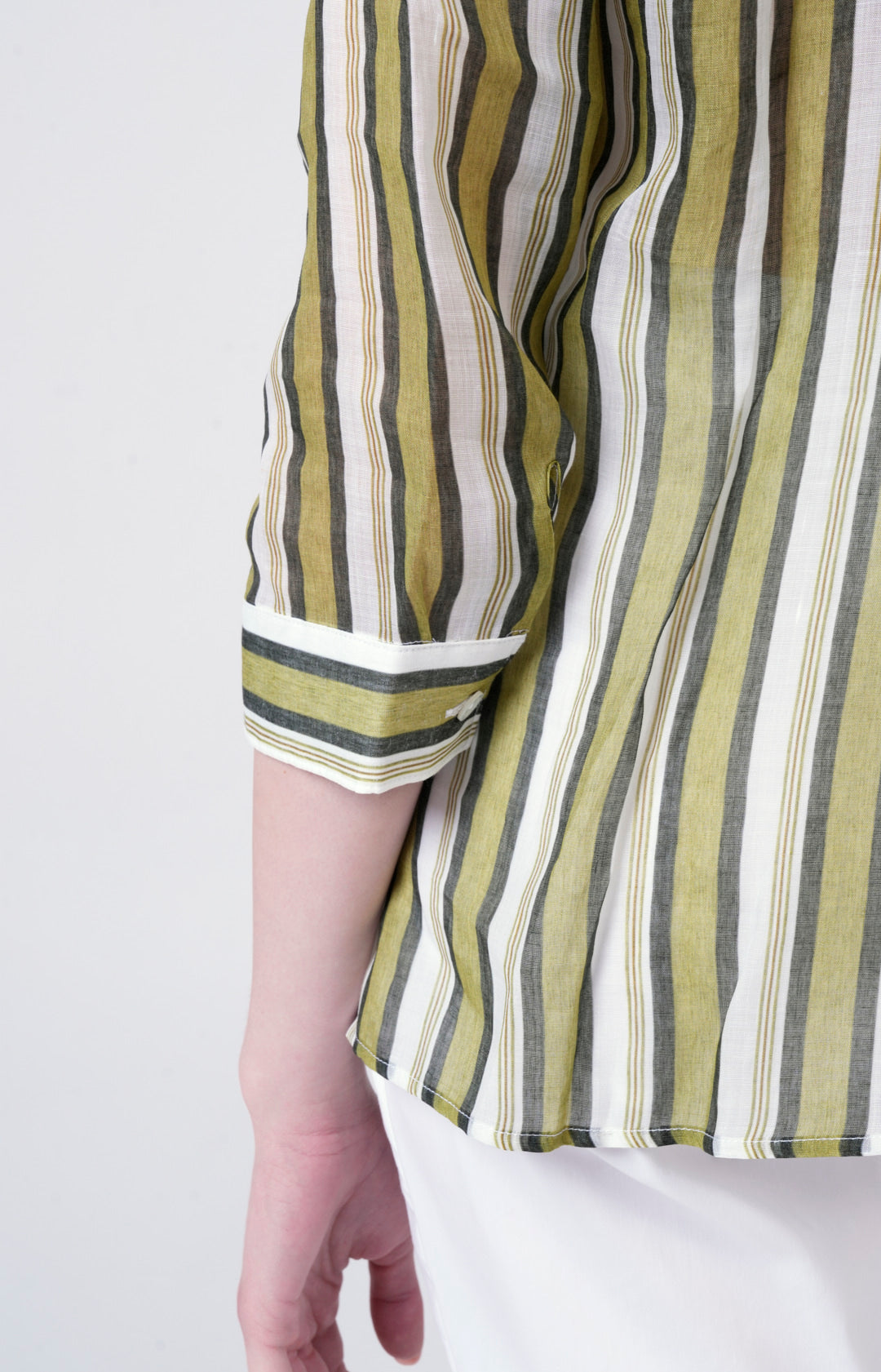 Camicia in tessuto biologico ultra-light