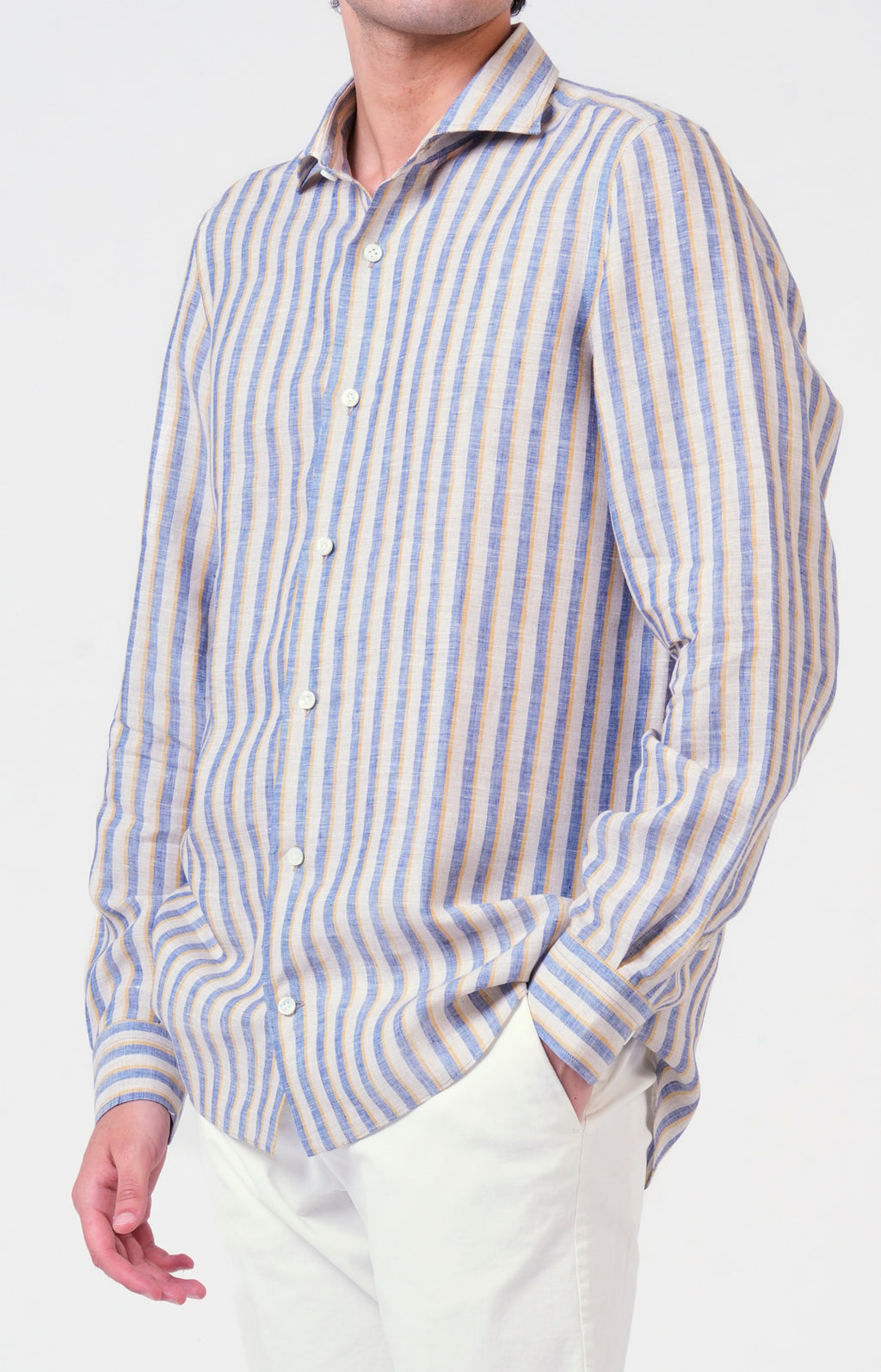Camicia in lino rigato con collo francese