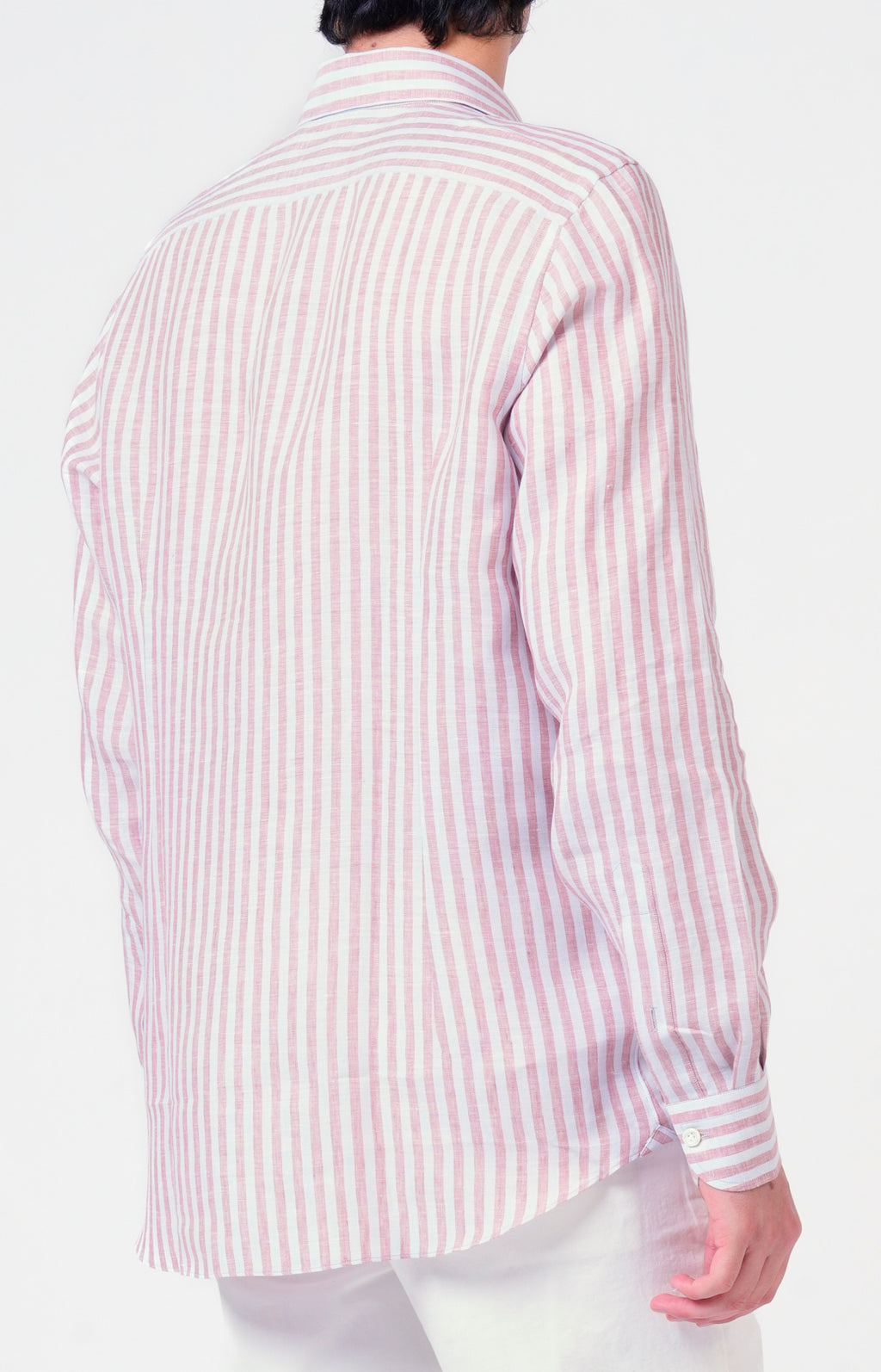 Camicia in lino rigato con collo francese