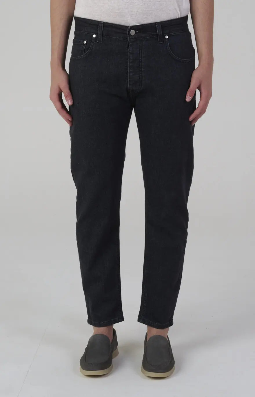 Pantalone cinque tasche in denim stretch