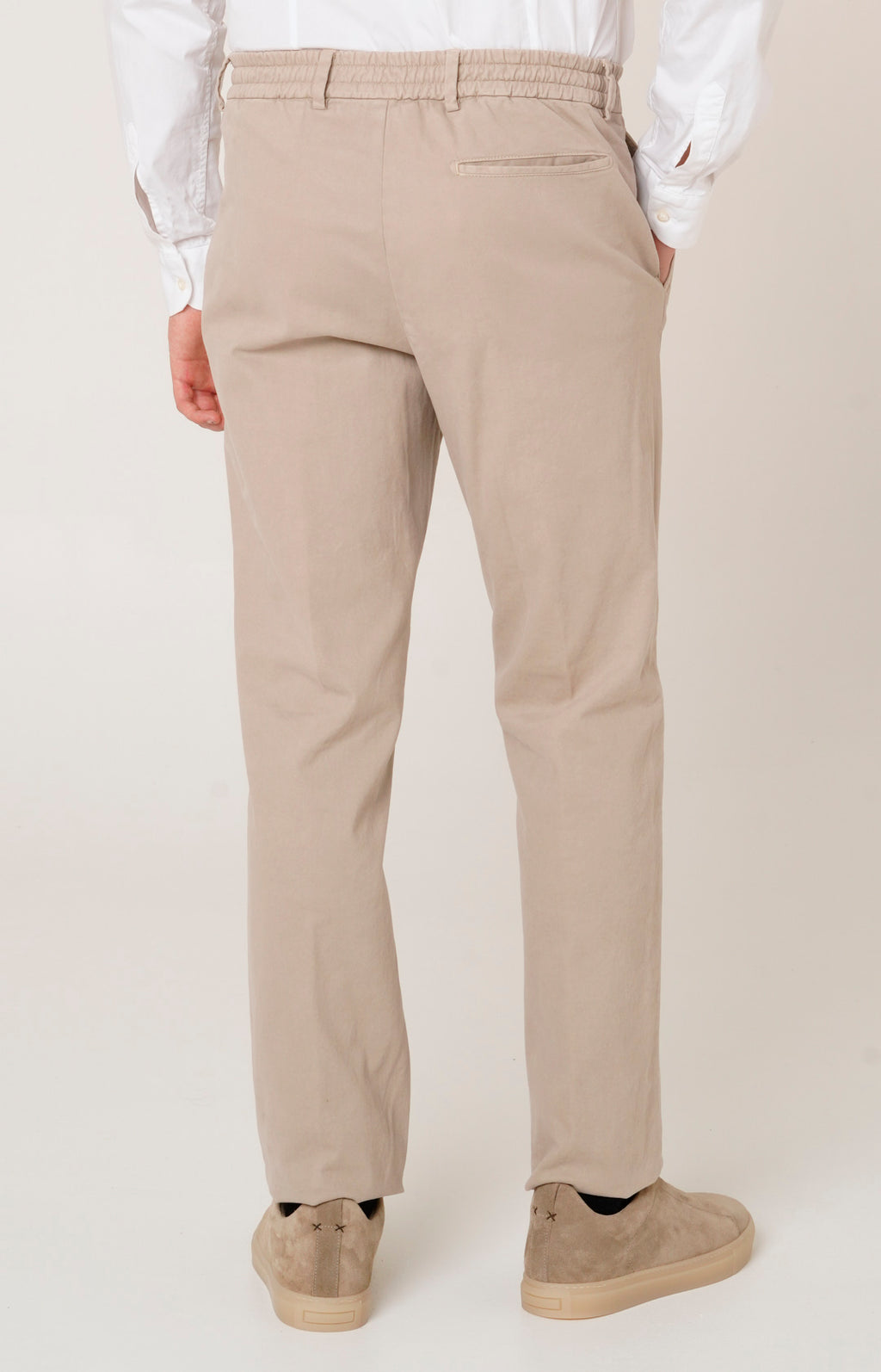 "Leisure Fit" trousers in stretch gabardine