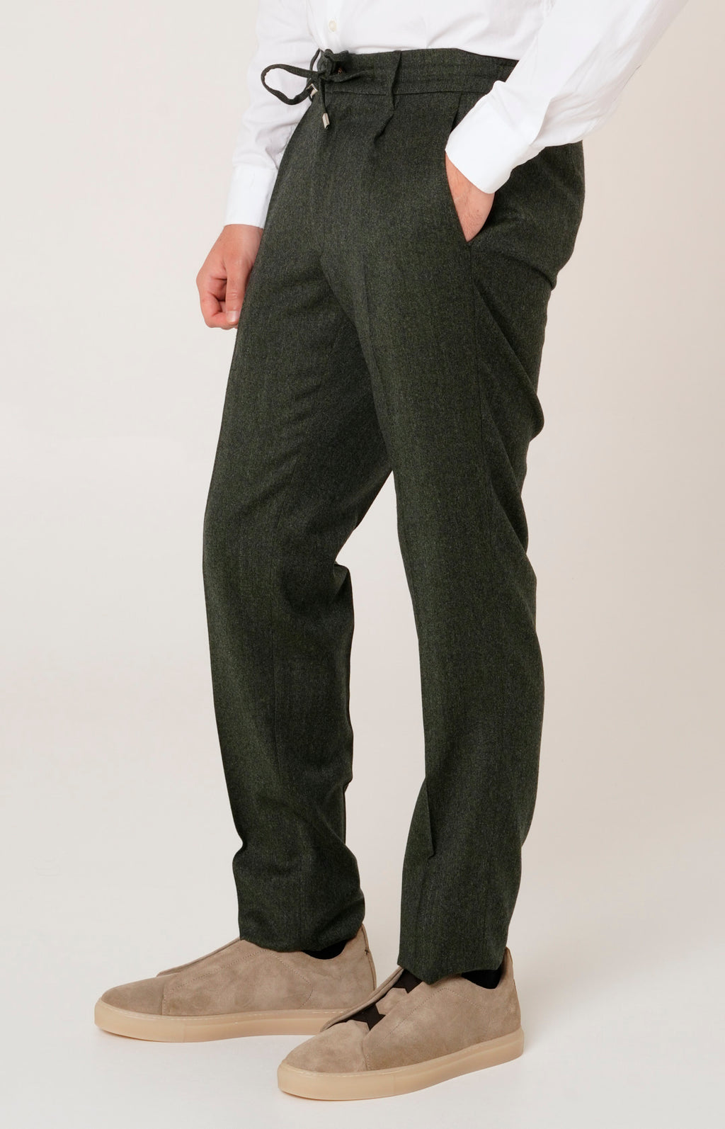 Pantalone "Leisure Fit" in flanella con pinces