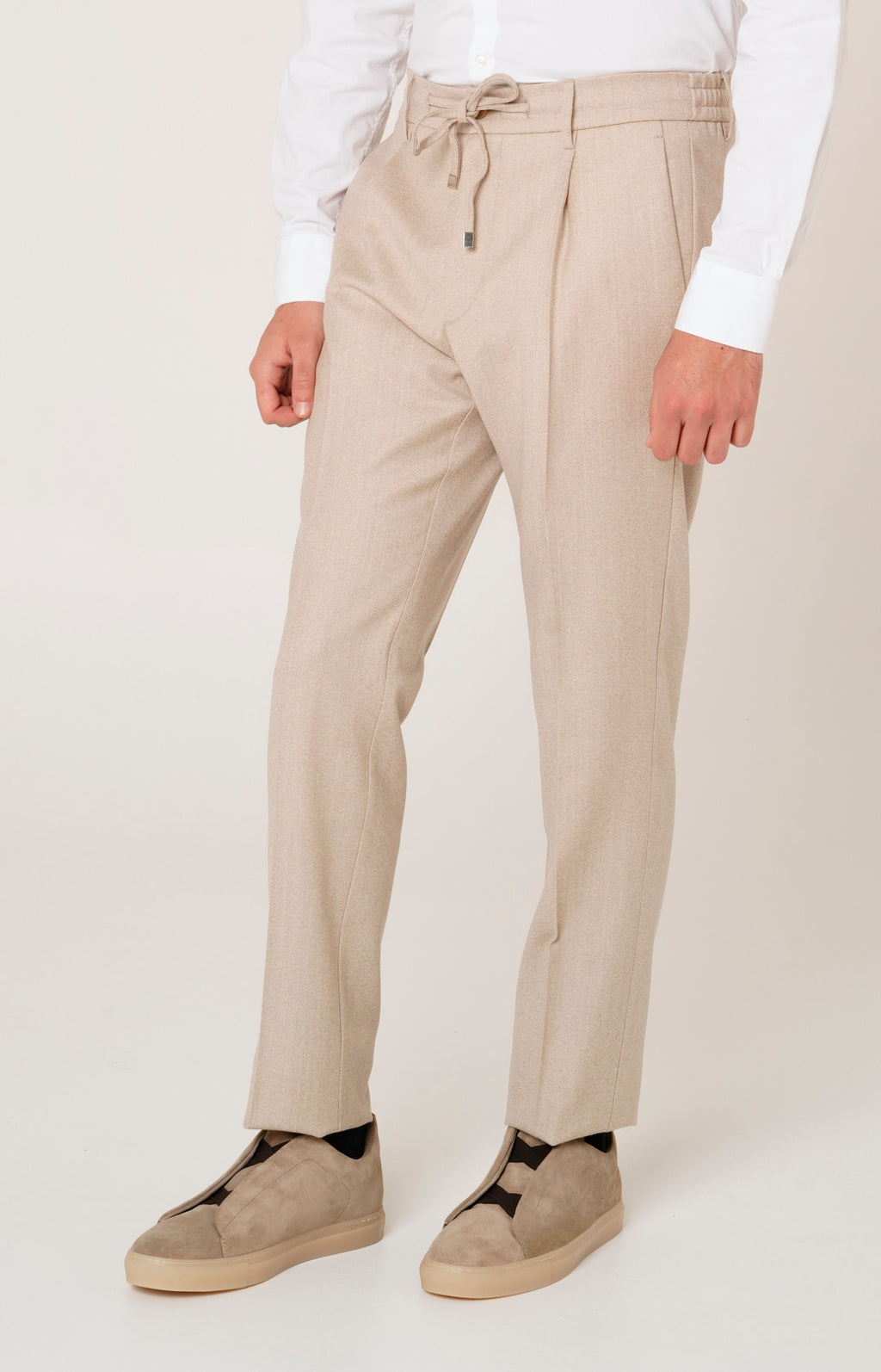 Pantalone "Leisure Fit" in flanella con pinces