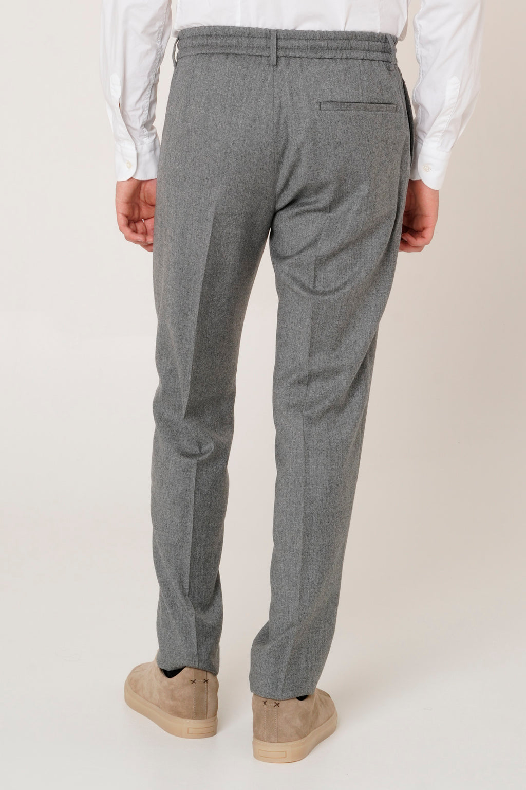 Pantalone "Leisure Fit" in flanella con pinces