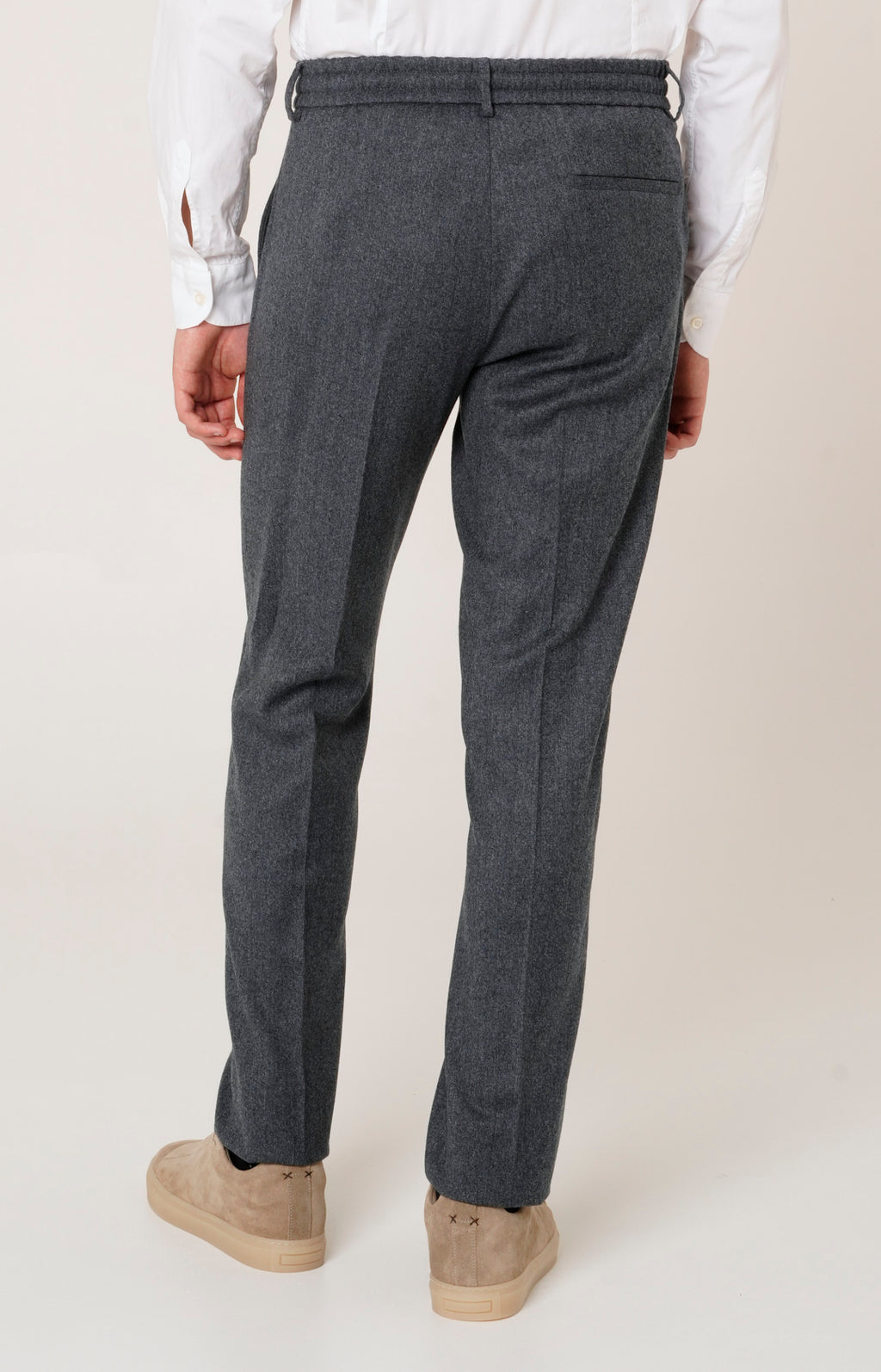 Pantalone "Leisure Fit" in flanella con pinces