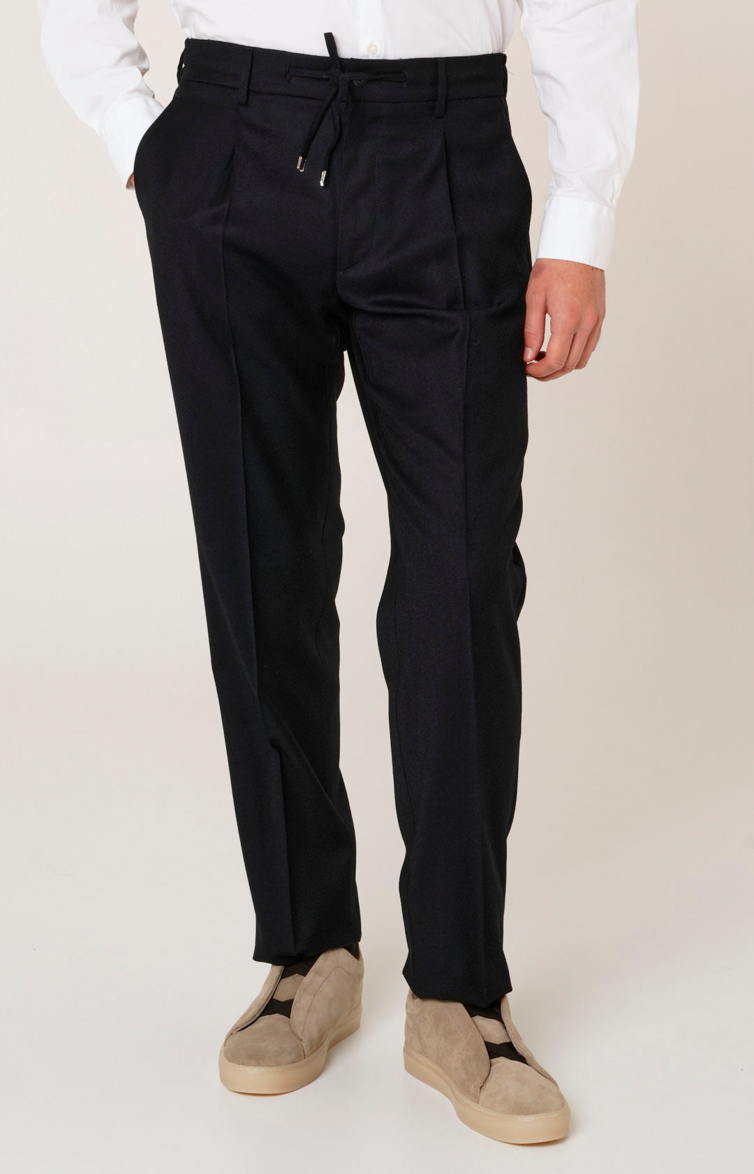 Pantalone "Leisure Fit" in flanella con pinces