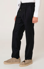 Pantalone "Leisure Fit" in flanella con pinces