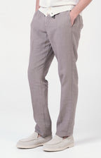“Leisure Fit” linen trousers