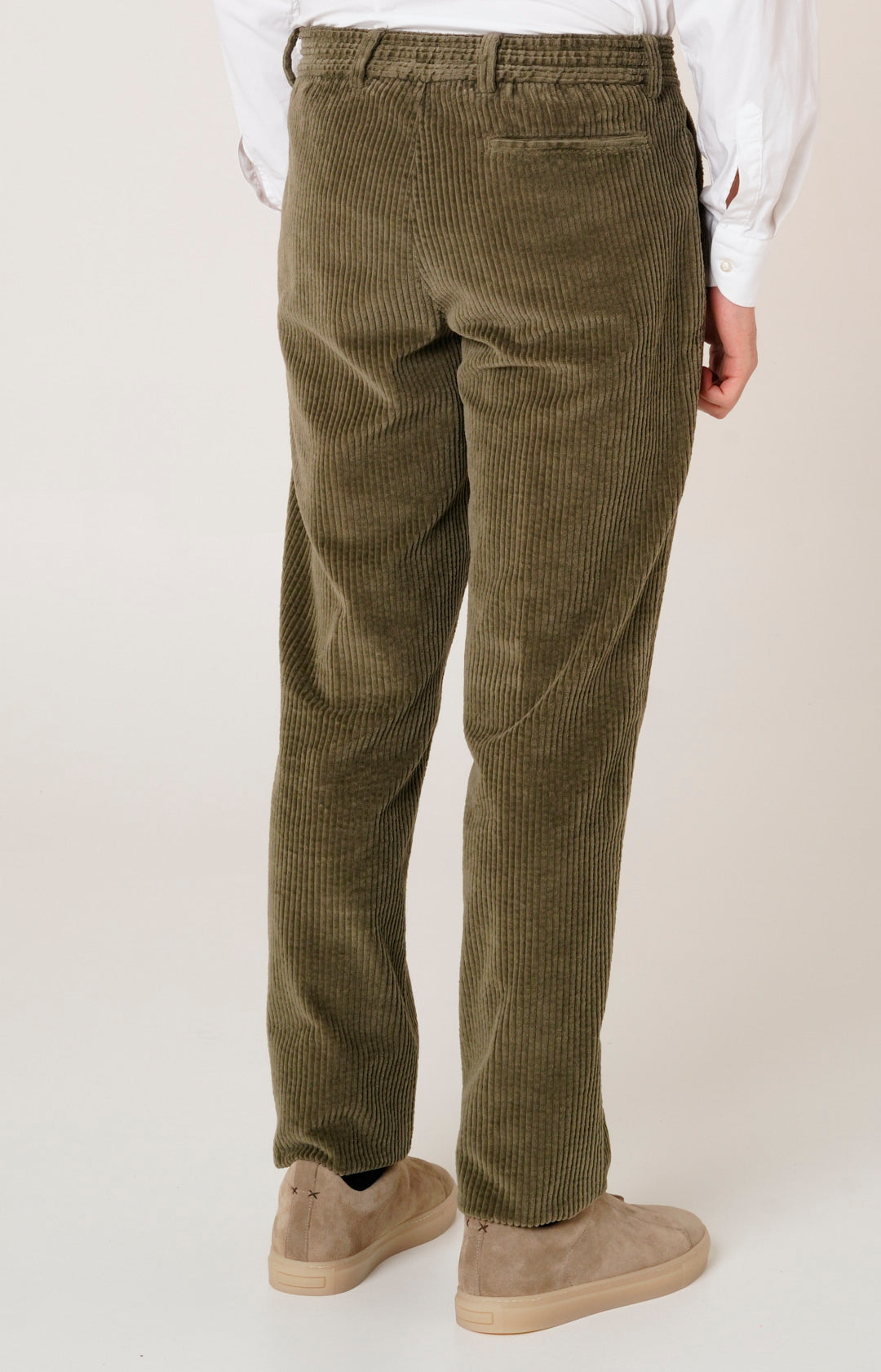 "Leisure Fit" trousers in stretch velvet