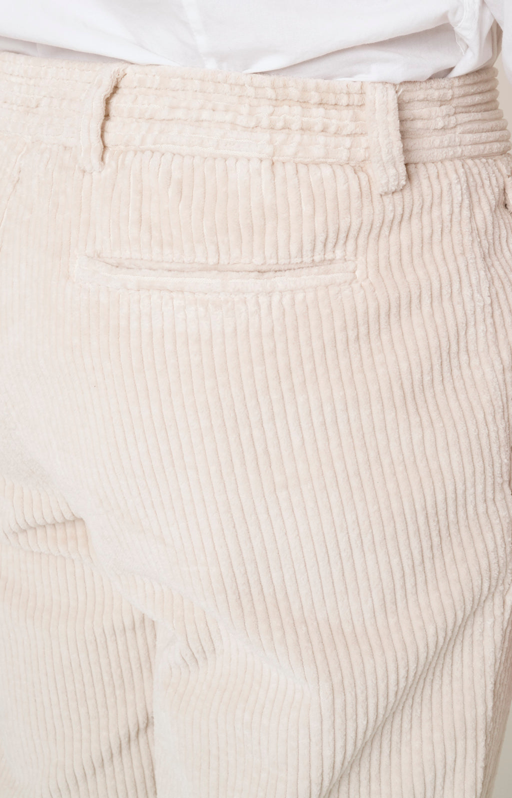 "Leisure Fit" trousers in stretch velvet