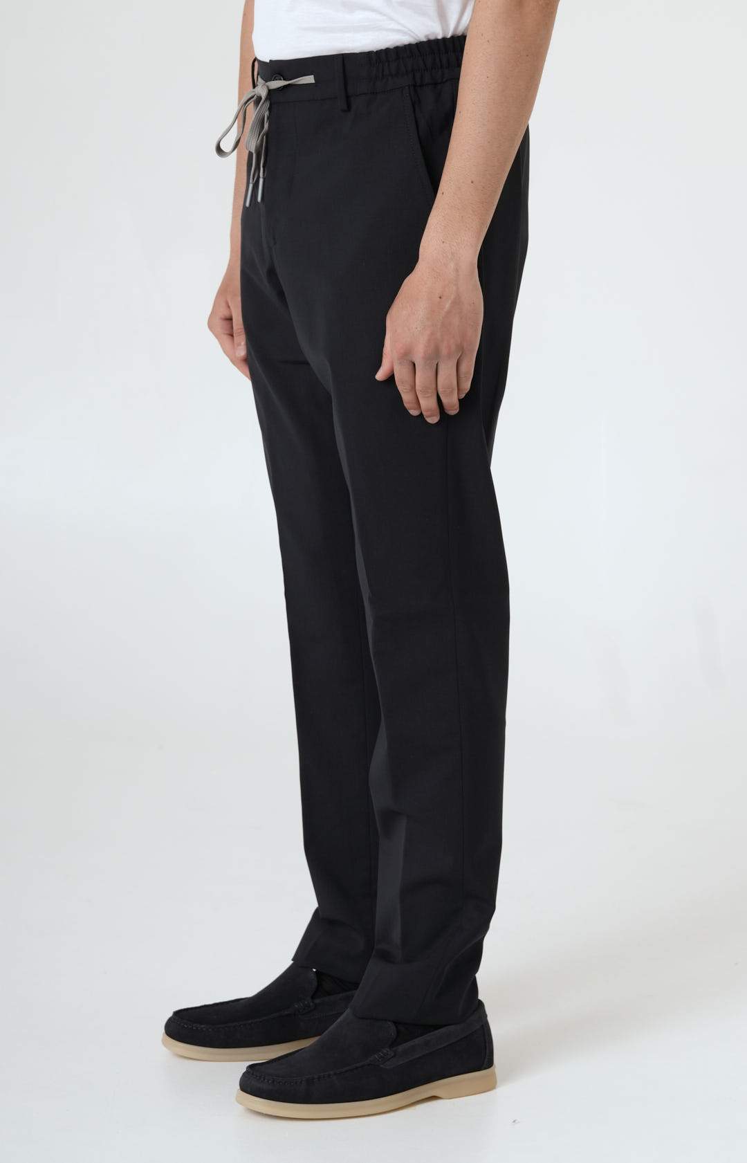 Pantalone "Leisure Fit" in lana stretch ultra-light