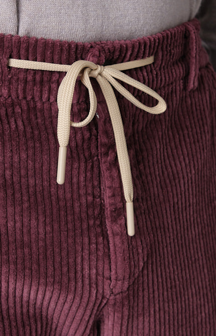 "Leisure Fit" trousers in stretch velvet