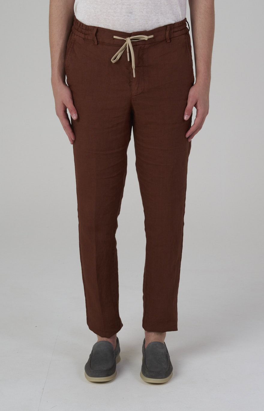 “Leisure Fit” linen trousers