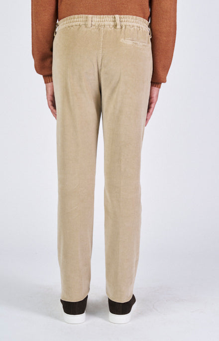 "Leisure Fit" trousers in stretch velvet