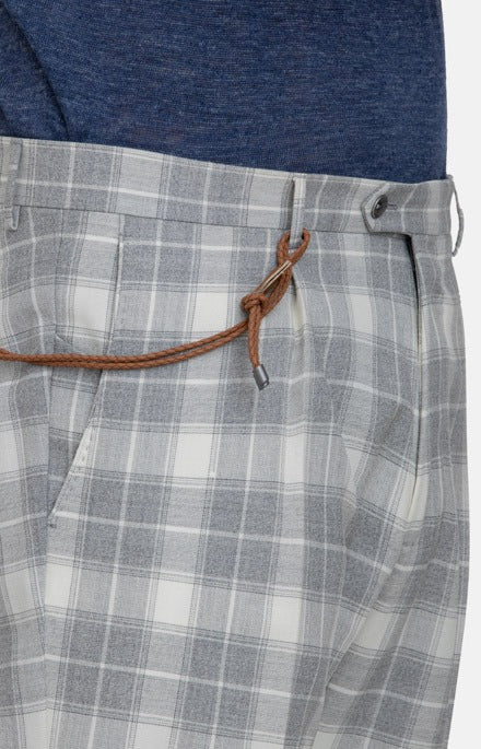 Pantalone leisure fit in lana vergine con pince_393_4