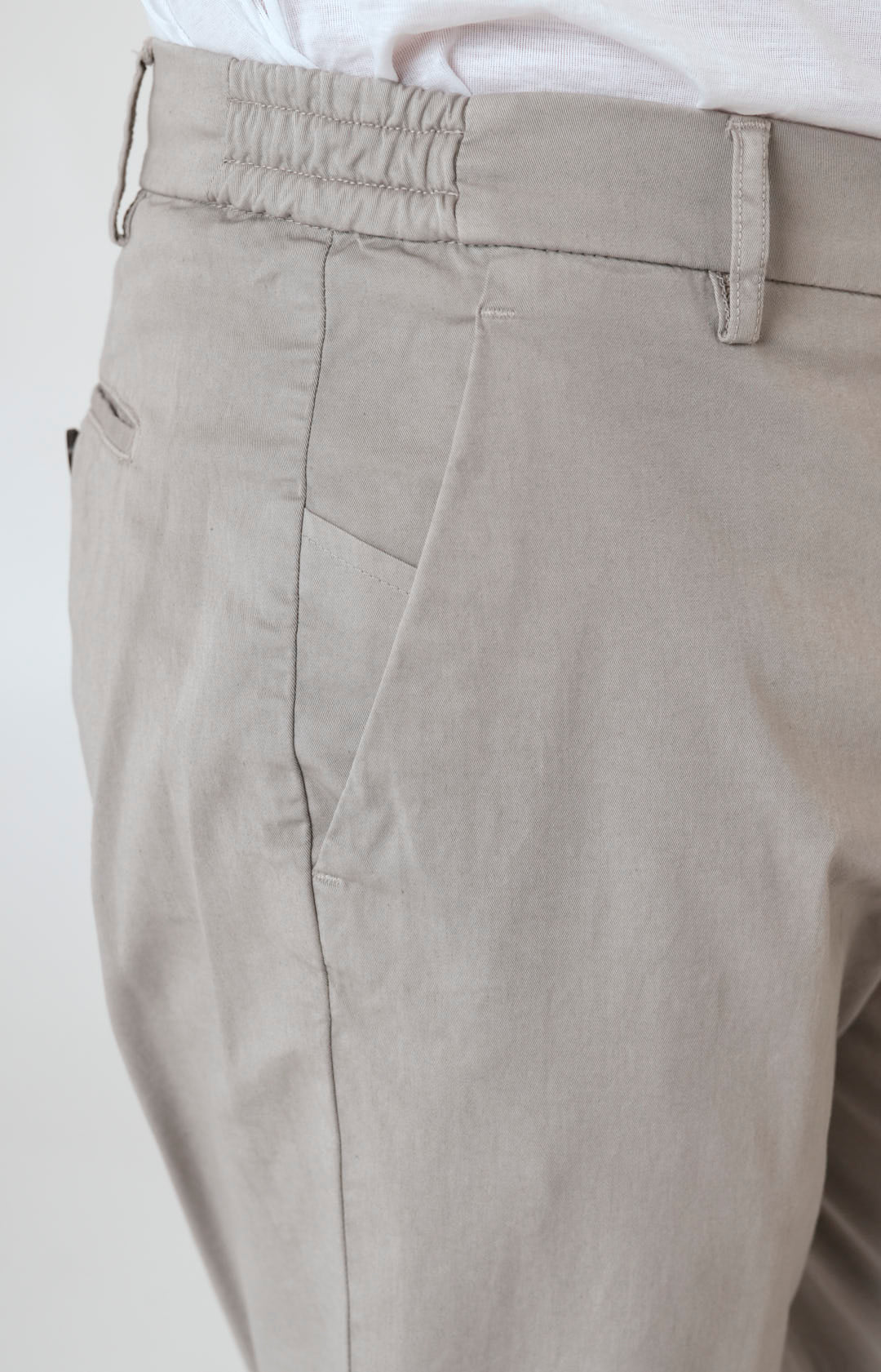 Comfort stretch cotton trousers with America pocket